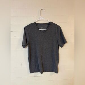 George Gray V-Neck T-Shirt Men’s Small Recycled Polyester Blend